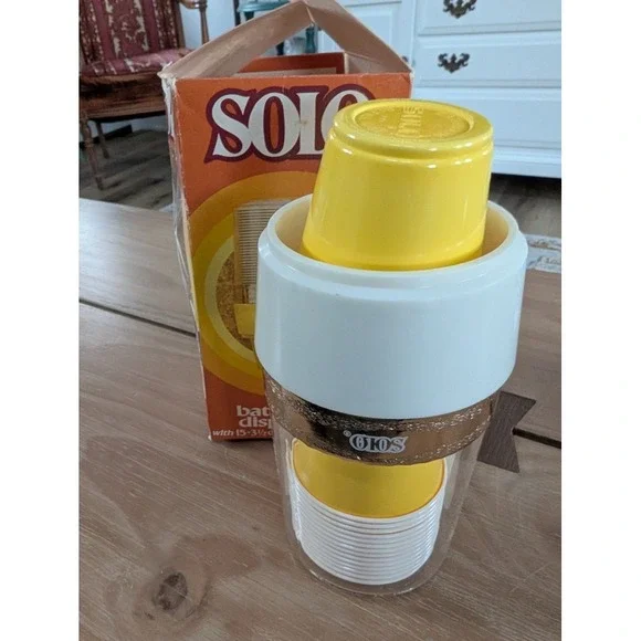 Vintage Solo Cup Dispenser For Bathroom Wall Mounted Retro Yellow New Old Stock - Picture 9 of 9